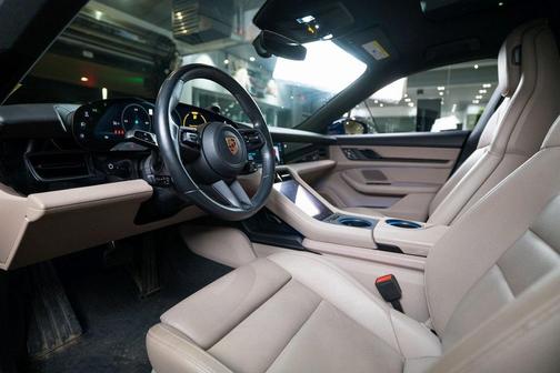 2022 Porsche Taycan 4