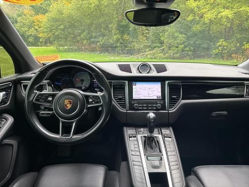 2018 Porsche Macan S