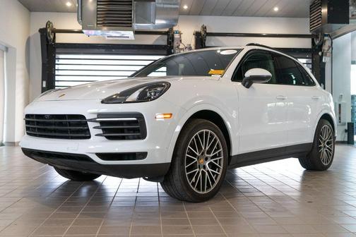 White 2022 Porsche Cayenne