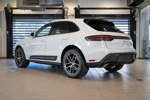 2022 Porsche Macan Base