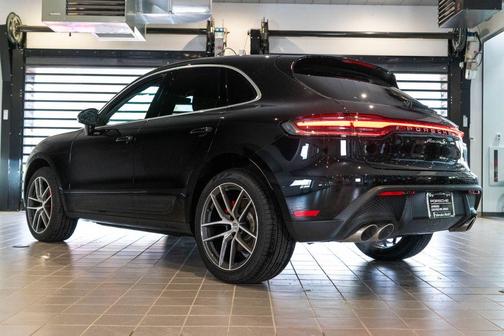 Jet Black Metallic 2026 Porsche Macan S