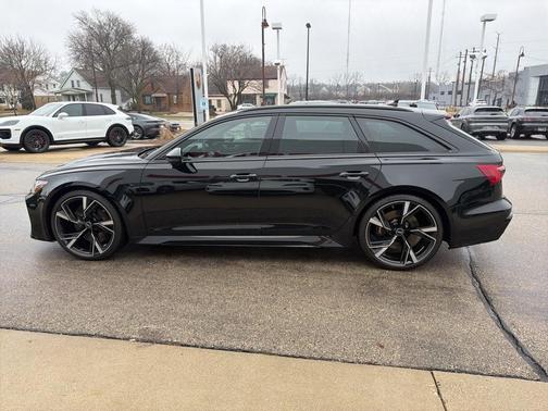 2022 Audi RS 6 Avant 4.0T quattro