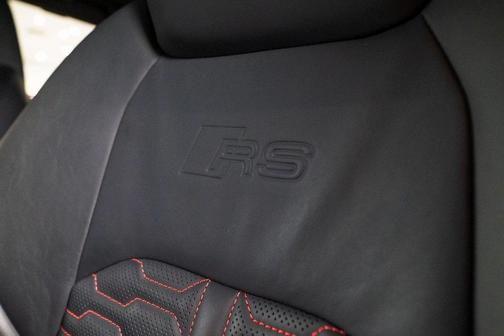 2022 Audi RS 6 Avant 4.0T quattro