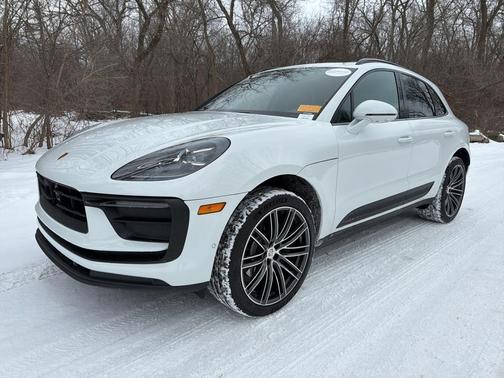 2025 Porsche Macan 