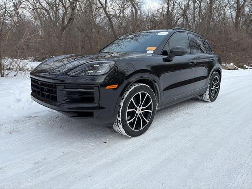 2024 Porsche Cayenne Base