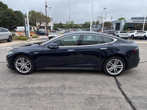 2014 Tesla Model S 