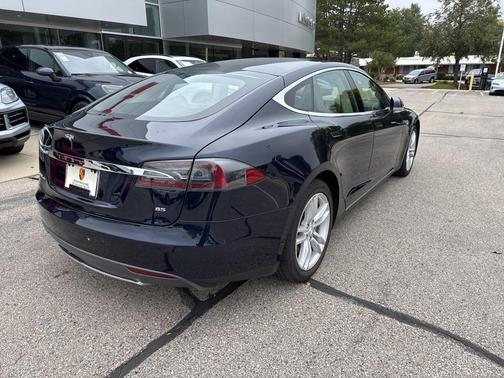 2014 Tesla Model S 