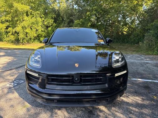 2023 Porsche Macan 