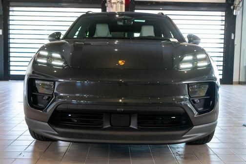 Volcano Grey Metallic 2026 Porsche Macan 4