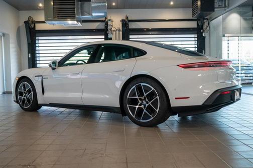 2025 Porsche Taycan 4
