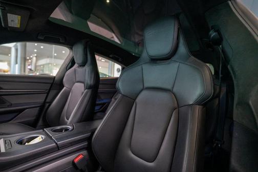 2020 Porsche Taycan Turbo S