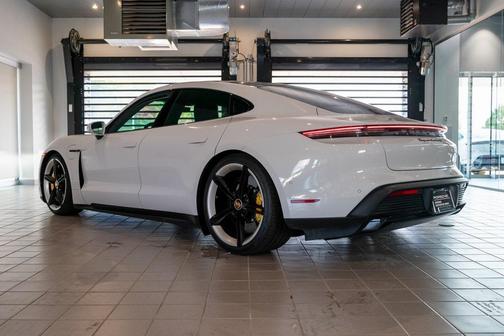 2020 Porsche Taycan Turbo S