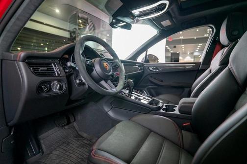 2026 Porsche Macan GTS