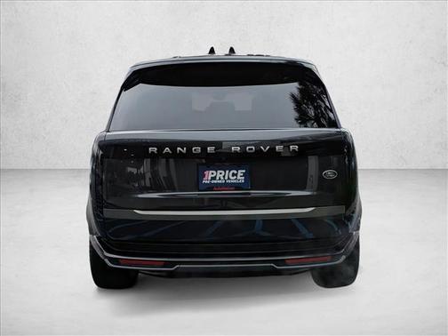 2023 Land Rover Range Rover P530 SE