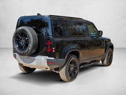 2025 Land Rover Defender 110 P400 S