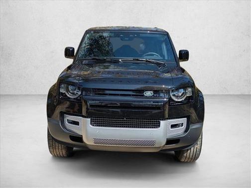 2025 Land Rover Defender 110 P400 S