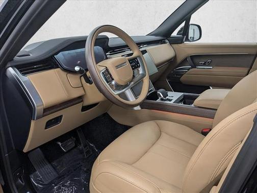 2025 Land Rover Range Rover P400 SE 7 Seat