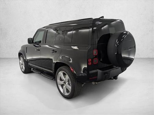 2026 Land Rover Defender P400 X-Dynamic SE