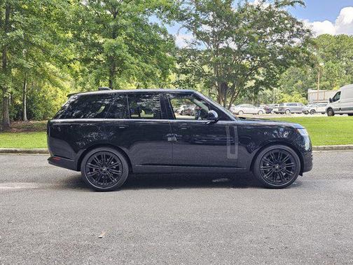 2023 Land Rover Range Rover P400 SE