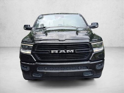 Diamond Black Crystal Pearlcoat 2022 RAM 1500 Laramie