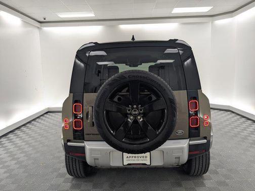 2023 Land Rover Defender 110 S