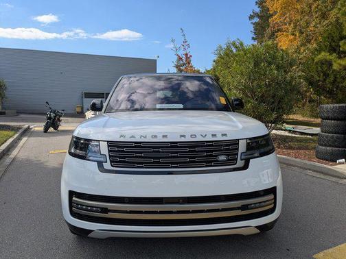 2023 Land Rover Range Rover P400 SE