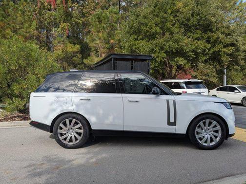 2023 Land Rover Range Rover P400 SE