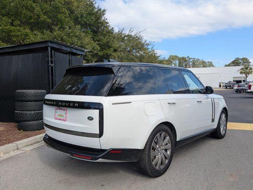 2023 Land Rover Range Rover P400 SE