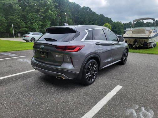 2022 INFINITI QX50 LUXE