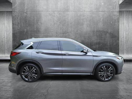 2022 INFINITI QX50 LUXE