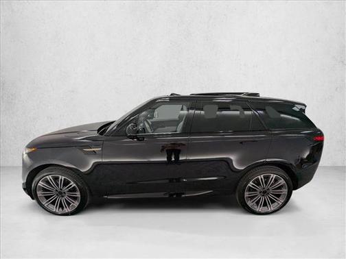 2026 Land Rover Range Rover Sport SE