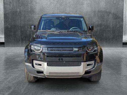2025 Land Rover Defender 110 P400 S