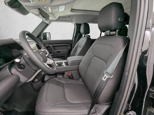 2025 Land Rover Defender 110 P400 S