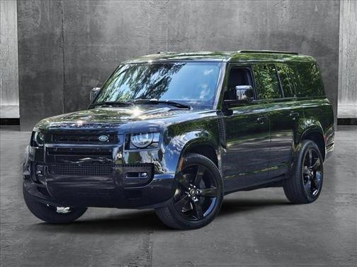 2025 Land Rover Defender 130 P400 X-Dynamic SE