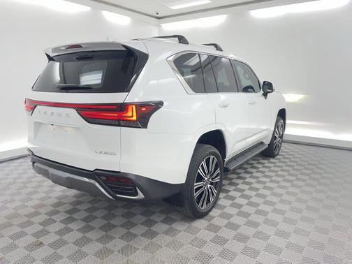 2025 Lexus LX 600 Luxury