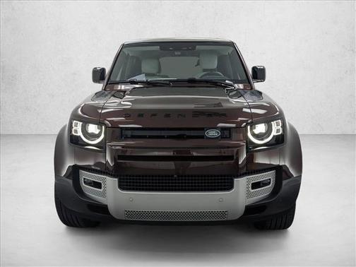 2025 Land Rover Defender 130 P400 S