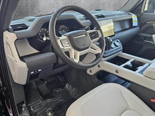 2025 Land Rover Defender 130 P400 S