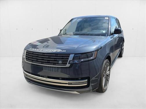2025 Land Rover Range Rover P400 SE