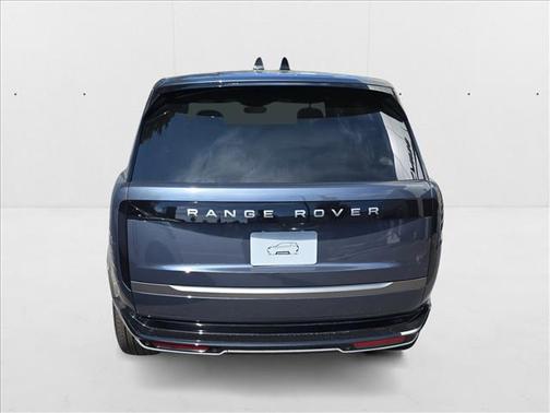 2025 Land Rover Range Rover P400 SE