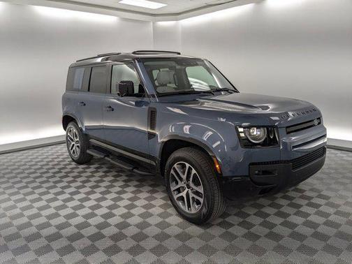 2026 Land Rover Defender P400 X-Dynamic SE