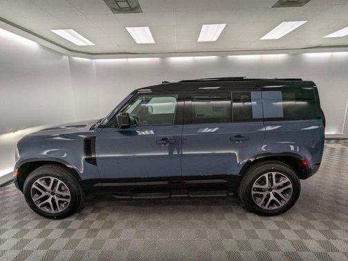 2026 Land Rover Defender P400 X-Dynamic SE