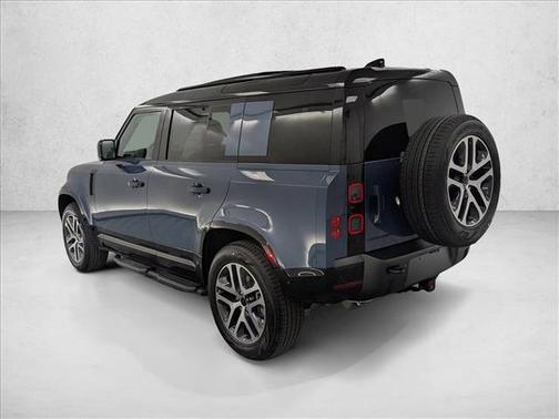 2026 Land Rover Defender P400 X-Dynamic SE