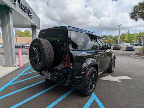 2022 Land Rover Defender 90 X-Dynamic HSE