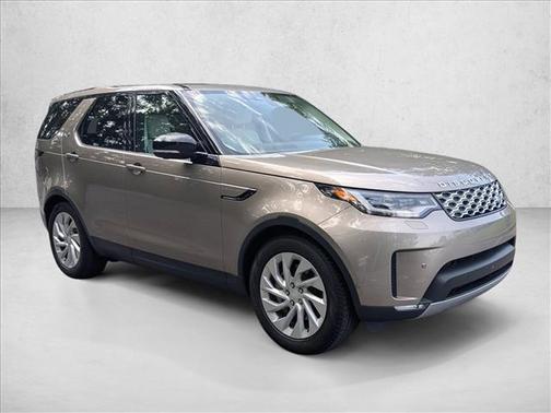 Lantau Bronze Metallic 2025 Land Rover Discovery P300 S