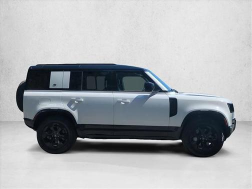2023 Land Rover Defender 110 X-Dynamic SE