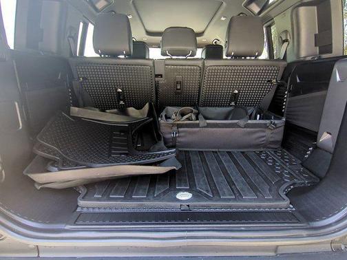 2023 Land Rover Defender 110 X-Dynamic SE