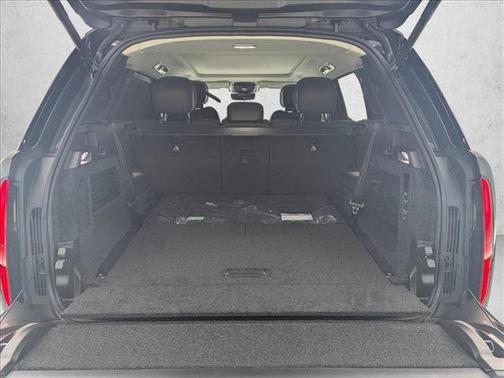 Carpathian Grey Premium Metallic 2026 Land Rover Range Rover P530 SE 7 Seat