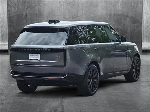 2023 Land Rover Range Rover P530 SE