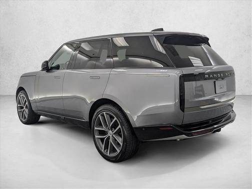 2025 Land Rover Range Rover P530 SE