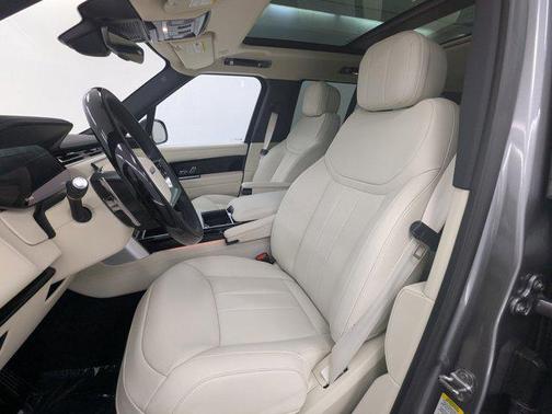 2025 Land Rover Range Rover P530 SE